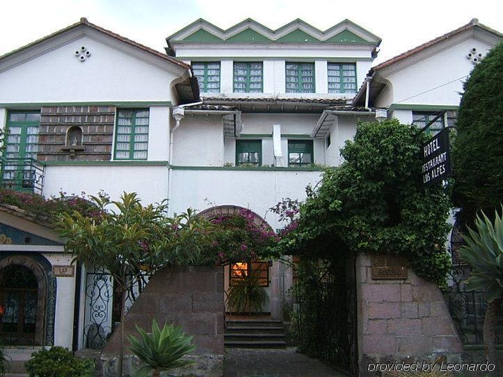 Hotel Los Alpes Quito Exterior foto